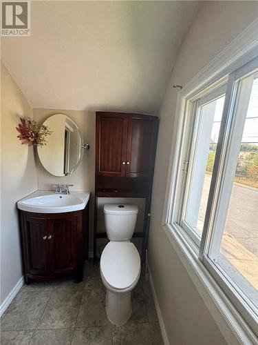 653 Ontario Street, Sudbury, ON - Indoor Photo Showing Bathroom