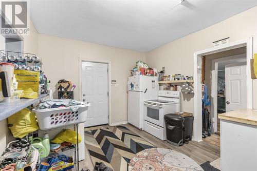 385 Boydell Pl, Sault Ste. Marie, ON - Indoor Photo Showing Kitchen