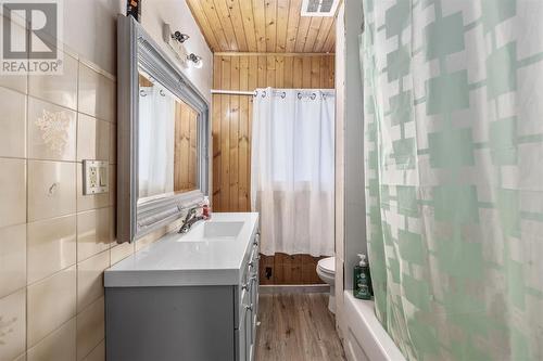 385 Boydell Pl, Sault Ste. Marie, ON - Indoor Photo Showing Bathroom