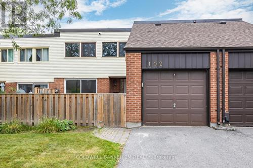 102 - 155 Glovers Road, Oshawa (Samac), ON - Outdoor