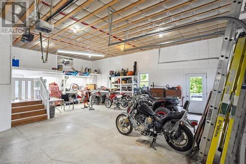 171 Pleasantview Road, Allenford, ON - Indoor Photo Showing Garage