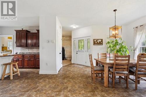 171 Pleasantview Road, Allenford, ON - Indoor Photo Showing Dining Room