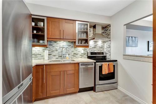 1270 Maple Crossing Boulevard|Unit #306, Burlington, ON - Indoor Photo Showing Kitchen