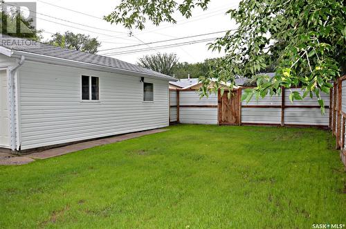 521 S Avenue S, Saskatoon, SK - Outdoor With Exterior