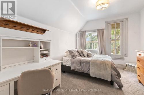 446 Piccadilly Street, London, ON - Indoor Photo Showing Bedroom