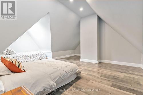 446 Piccadilly Street, London, ON - Indoor Photo Showing Bedroom