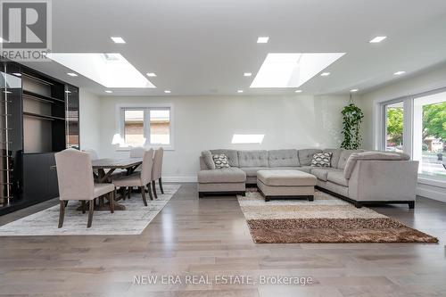 2391 Denise Road, Mississauga, ON - Indoor Photo Showing Living Room