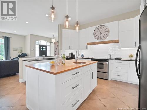 94 Leger Street, Saint-Antoine, NB - Indoor Photo Showing Kitchen With Upgraded Kitchen