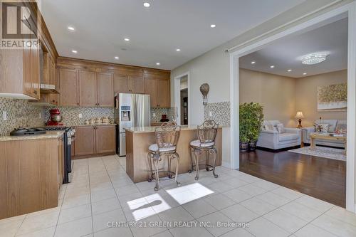 5 Beechmont Drive, Brampton (Credit Valley), ON - Indoor Photo Showing Kitchen With Stainless Steel Kitchen With Upgraded Kitchen