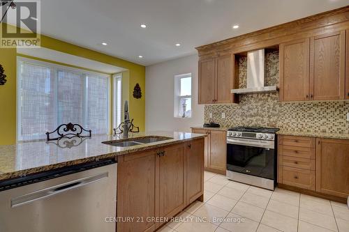 5 Beechmont Drive, Brampton (Credit Valley), ON - Indoor Photo Showing Kitchen With Double Sink