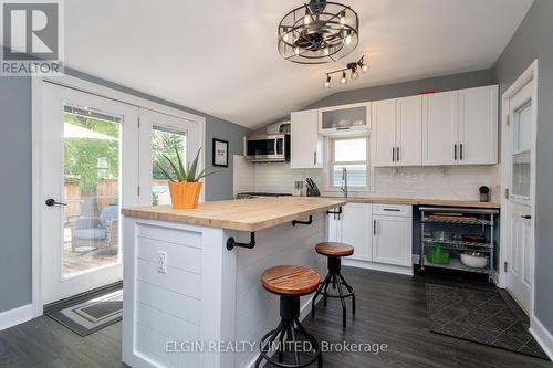 38 John Street, St. Thomas, ON - Indoor Photo Showing Kitchen