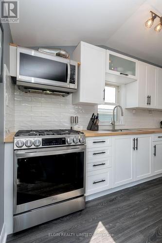 38 John Street, St. Thomas, ON - Indoor Photo Showing Kitchen