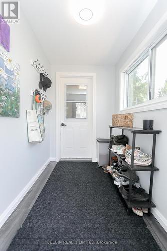 38 John Street, St. Thomas, ON - Indoor Photo Showing Other Room