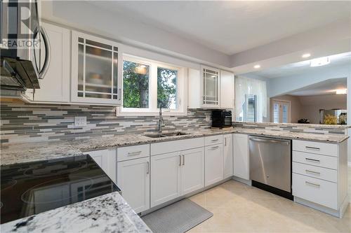 66 Birchwood Crescent, Moncton, NB - Indoor Photo Showing Kitchen With Double Sink With Upgraded Kitchen