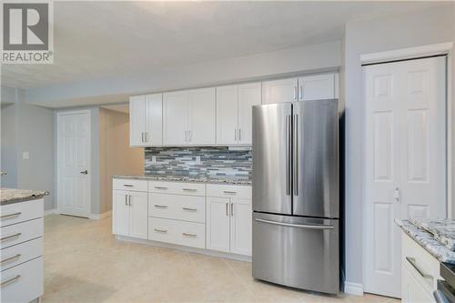 66 Birchwood Crescent, Moncton, NB - Indoor Photo Showing Kitchen With Upgraded Kitchen