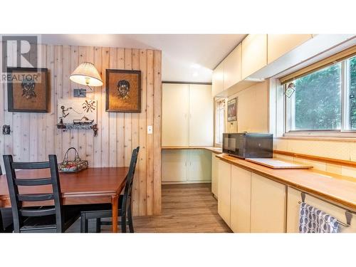 13507 3A Highway, Boswell, BC - Indoor Photo Showing Dining Room