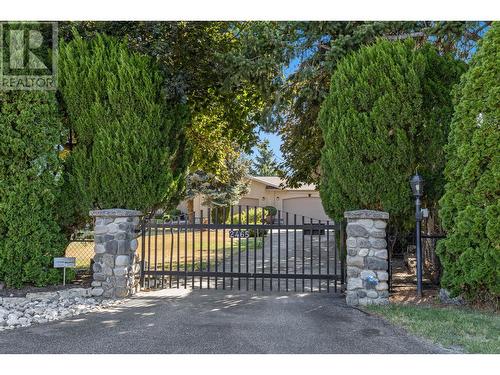 2465 Harmon Road, West Kelowna, BC - Outdoor