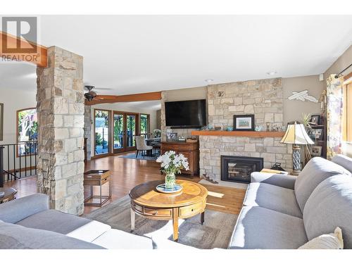 2465 Harmon Road, West Kelowna, BC - Indoor Photo Showing Living Room With Fireplace