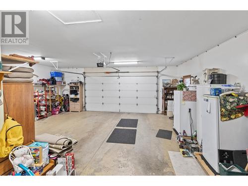 2465 Harmon Road, West Kelowna, BC - Indoor Photo Showing Garage