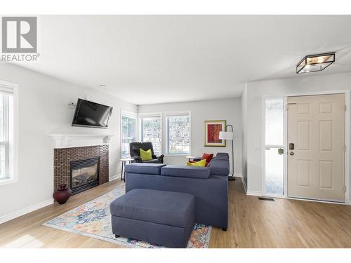 2097 Rose Tree Road Lot# Lot 7, West Kelowna, BC - Indoor Photo Showing Living Room With Fireplace