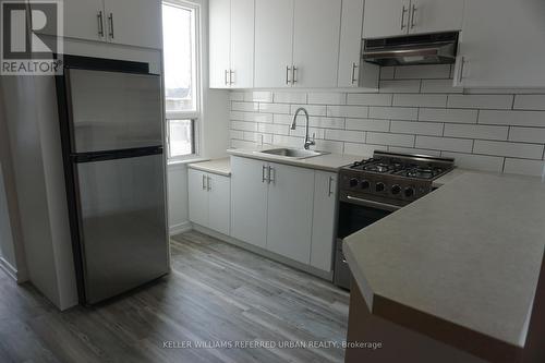 1825 Davenport Road, Toronto (Weston-Pellam Park), ON - Indoor Photo Showing Kitchen With Upgraded Kitchen