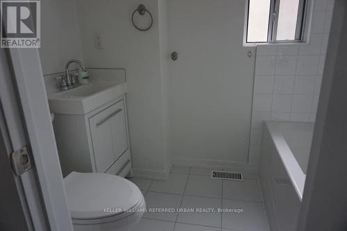 1825 Davenport Road, Toronto (Weston-Pellam Park), ON - Indoor Photo Showing Bathroom