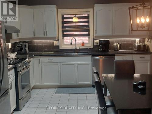 59 Stonehenge Road, London, ON - Indoor Photo Showing Kitchen