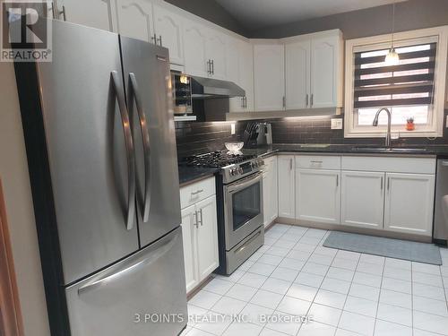 59 Stonehenge Road, London, ON - Indoor Photo Showing Kitchen