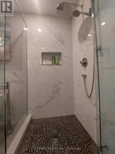 59 Stonehenge Road, London, ON - Indoor Photo Showing Bathroom