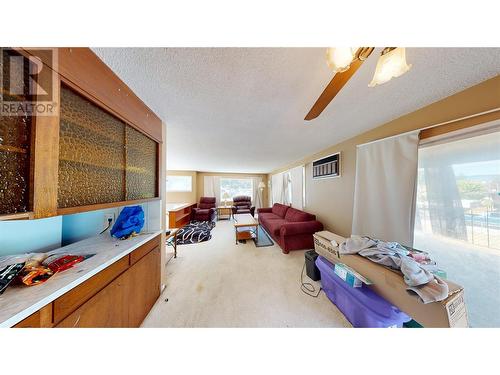 1480 Ponderosa Road, West Kelowna, BC - Indoor Photo Showing Bedroom