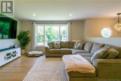 107 Camber Drive, Hanwell, NB - Indoor Photo Showing Living Room