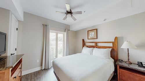 222D-1200 Rancher Creek Road, Osoyoos, BC - Indoor Photo Showing Bedroom