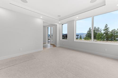 2980 Outlook Way, Naramata, BC - Indoor Photo Showing Other Room