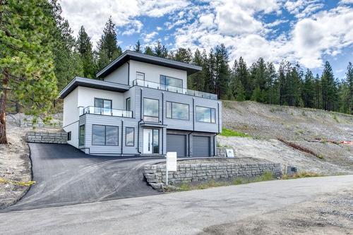 2980 Outlook Way, Naramata, BC - Outdoor