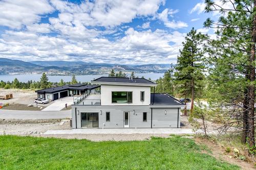 2980 Outlook Way, Naramata, BC - Outdoor