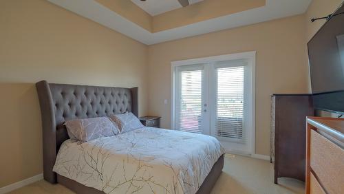 10-820 Mckenzie Road, Kelowna, BC - Indoor Photo Showing Bedroom