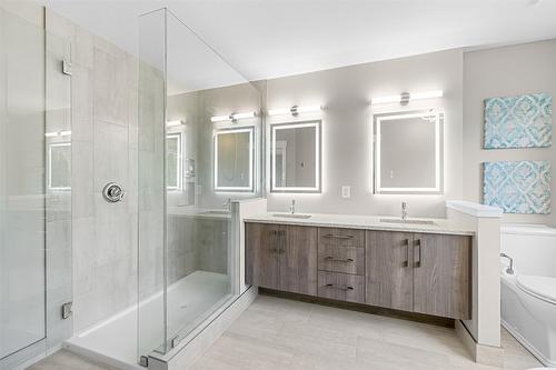 1296 Glenmore Drive, Kelowna, BC - Indoor Photo Showing Bathroom