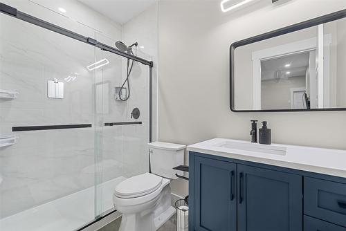 1296 Glenmore Drive, Kelowna, BC - Indoor Photo Showing Bathroom