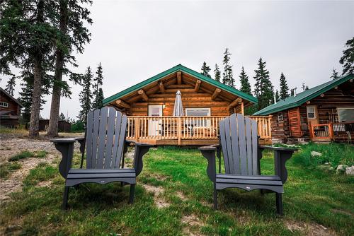 Cabin 10 Hatheume Lake Lodge, Peachland, BC - Outdoor With Deck Patio Veranda