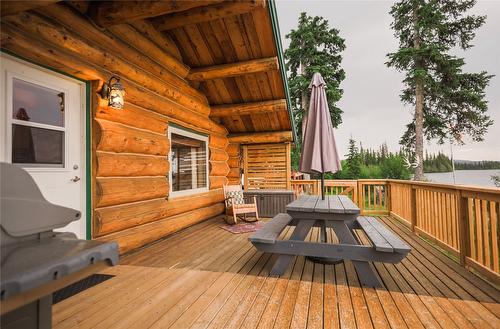 Cabin 10 Hatheume Lake Lodge, Peachland, BC - Outdoor With Deck Patio Veranda With Exterior