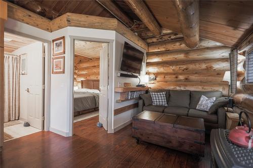 Cabin 10 Hatheume Lake Lodge, Peachland, BC - Indoor Photo Showing Living Room