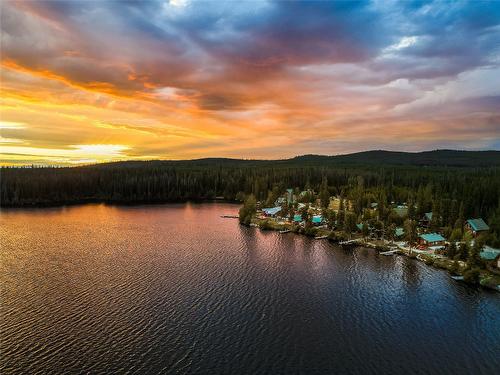 Cabin 10 Hatheume Lake Lodge, Peachland, BC - Outdoor With Body Of Water With View