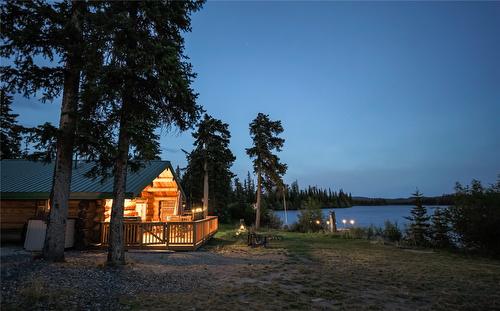 Cabin 10 Hatheume Lake Lodge, Peachland, BC - Outdoor With Body Of Water