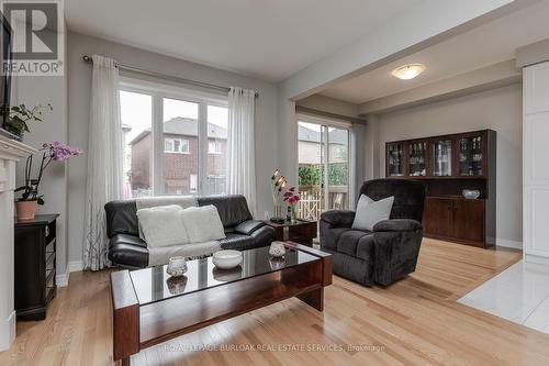 87 Humphrey Street, Hamilton (Waterdown), ON - Indoor Photo Showing Living Room