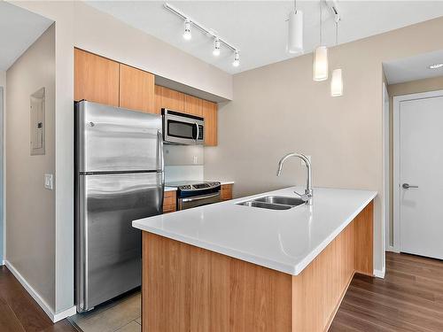 601-834 Johnson St, Victoria, BC - Indoor Photo Showing Kitchen With Stainless Steel Kitchen With Double Sink With Upgraded Kitchen