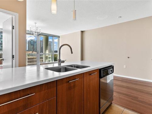 601-834 Johnson St, Victoria, BC - Indoor Photo Showing Kitchen With Double Sink