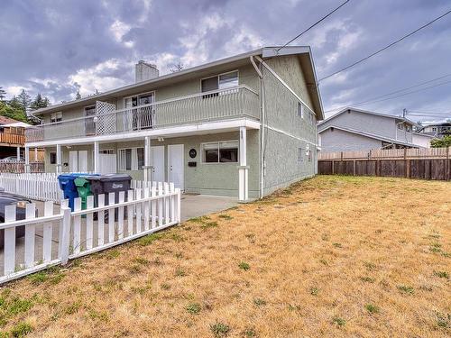 1110-1112 Beaufort Dr, Nanaimo, BC - Outdoor With Exterior