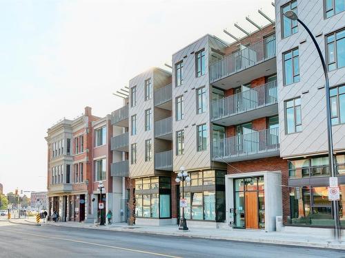 401-1628 Store St, Victoria, BC - Outdoor With Facade