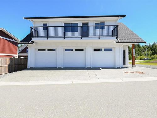 4005 Buckstone Rd, Courtenay, BC 