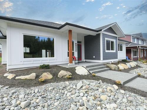 4005 Buckstone Rd, Courtenay, BC 